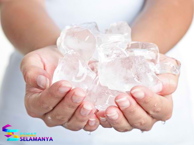Pentingnya Mengurangi Konsumsi Es bagi Kesehatan